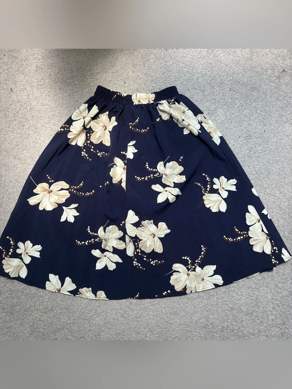 SHEIN Navy and Cream Floral Midi Skirt with Button Accents